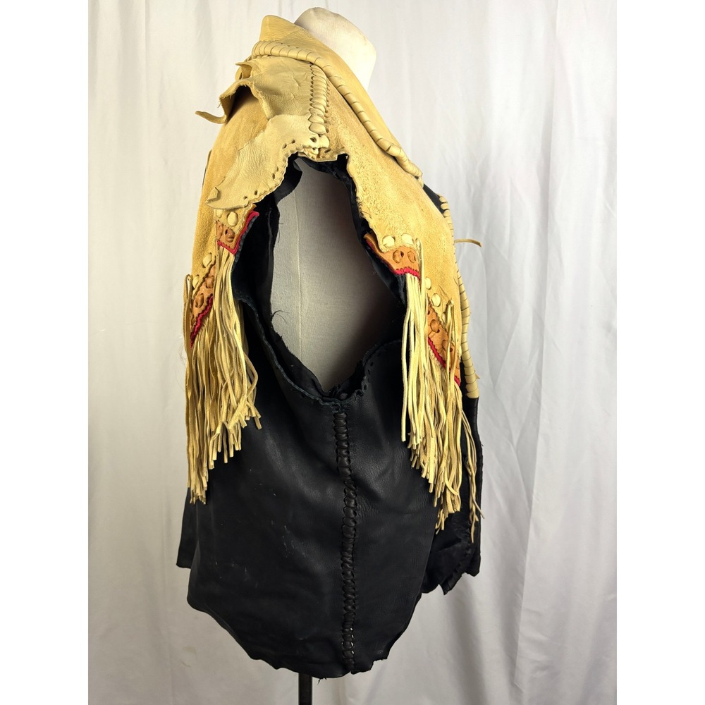 Vintage Leather Fringe Cape Vest Fort Grizzly Concho Western Boho Medium Rare - Picture 10 of 16
